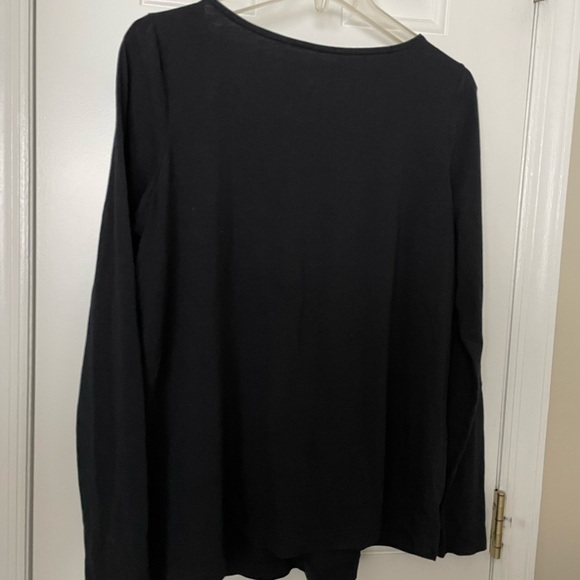 Lands’ End Women’s Black Knit Top - Picture 2 of 2